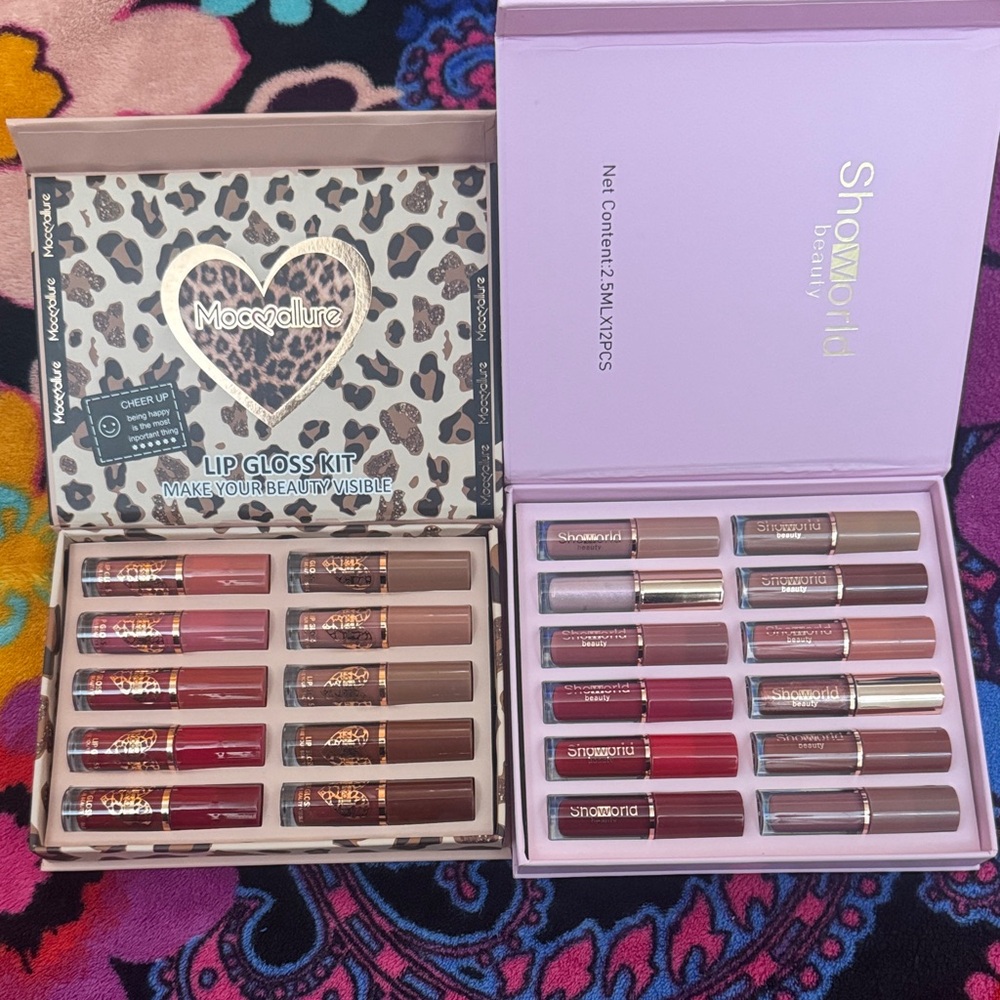 Lip Gloss Kit - Assorted Shades